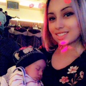 Meet your Posher, Daniela